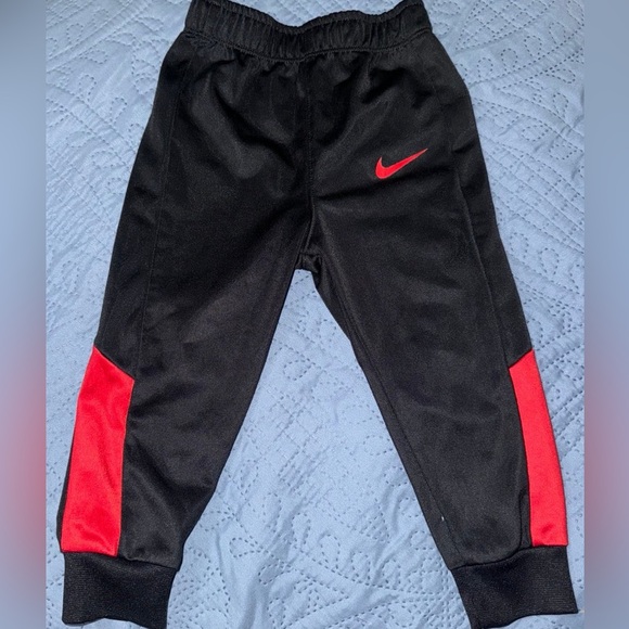 matching outfits,4Nike bundle boys  2-3-4T toddler EUC 1NWT2 outfits left - Picture 9 of 14